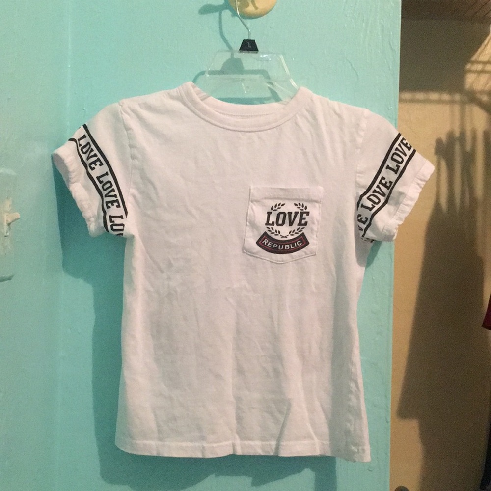 Simple t-shirt